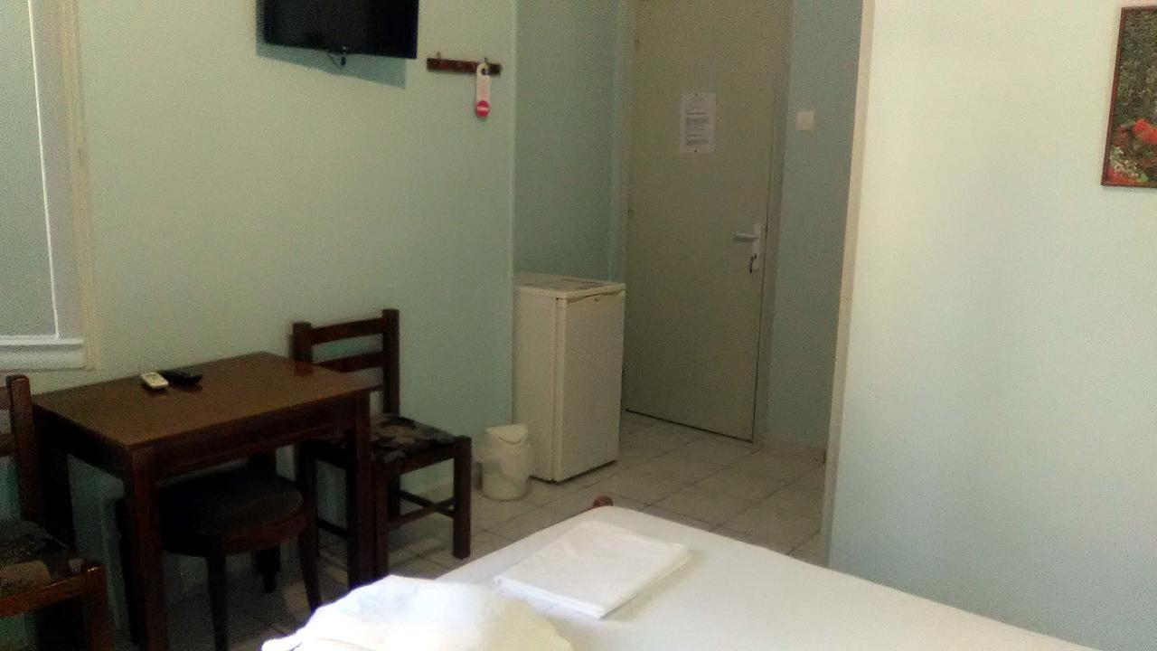 Hotel Victoria 卡拉内拉 外观 照片