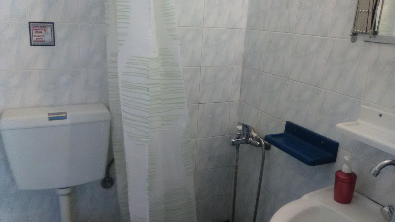 Hotel Victoria 卡拉内拉 外观 照片